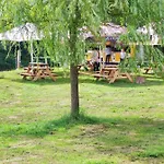 Hotel Lavka Chocerady