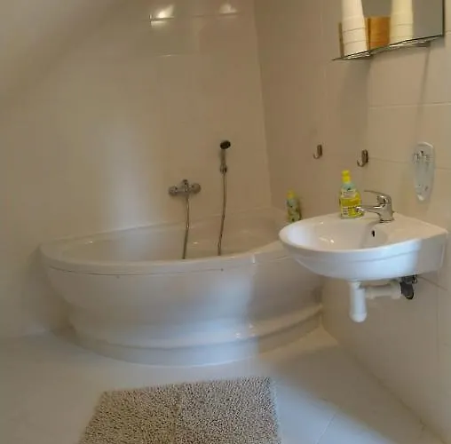 Hotel Lavka *